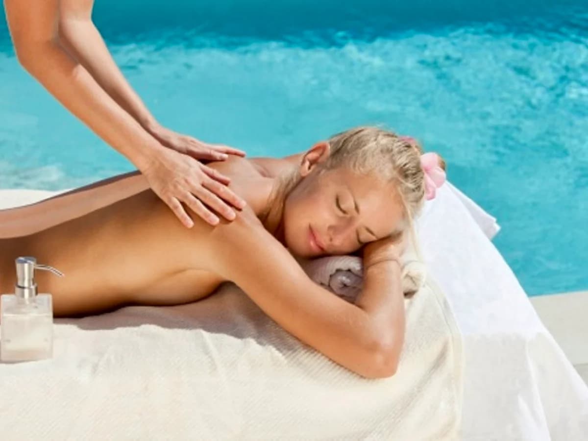 CHEZ ZeN France surf camp