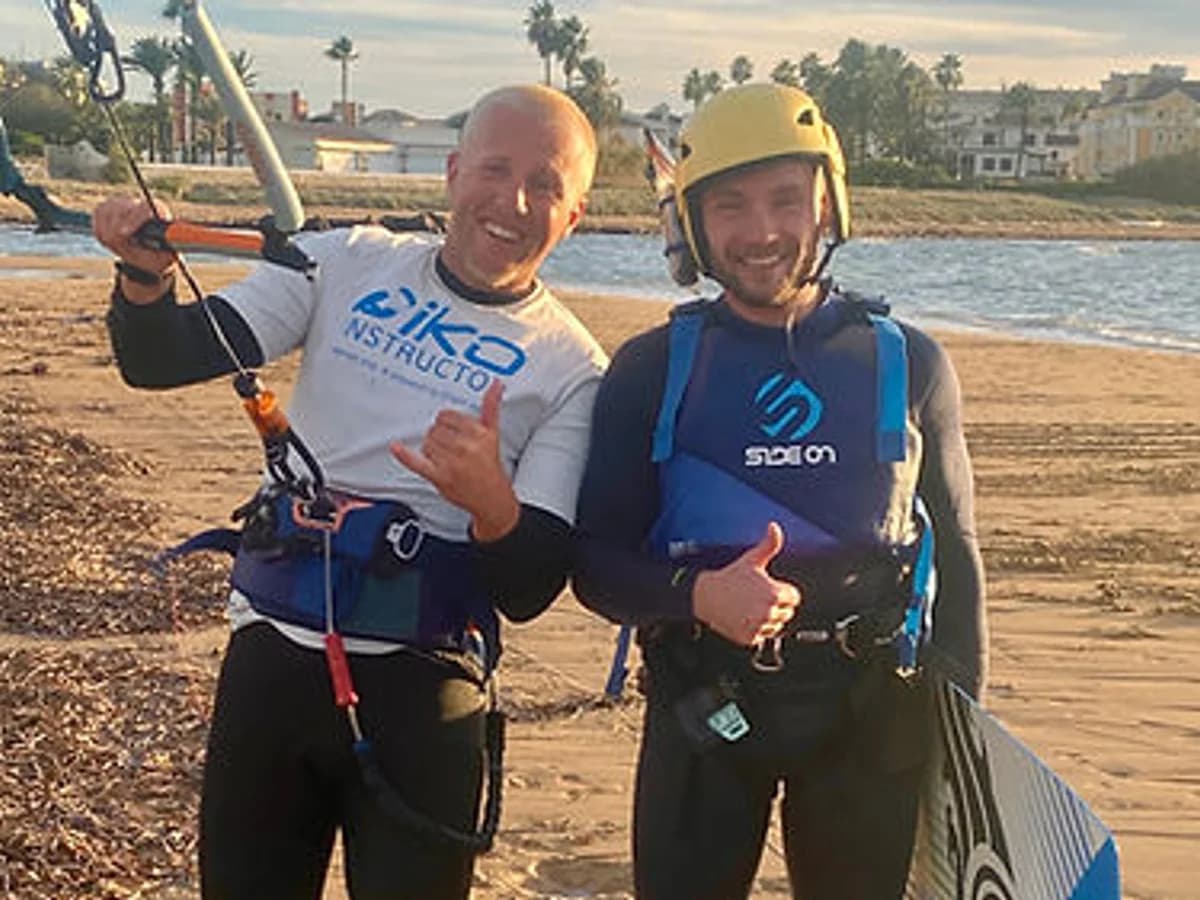 KS-Kitesurf-Wingfoil-Center-Denia surf camp