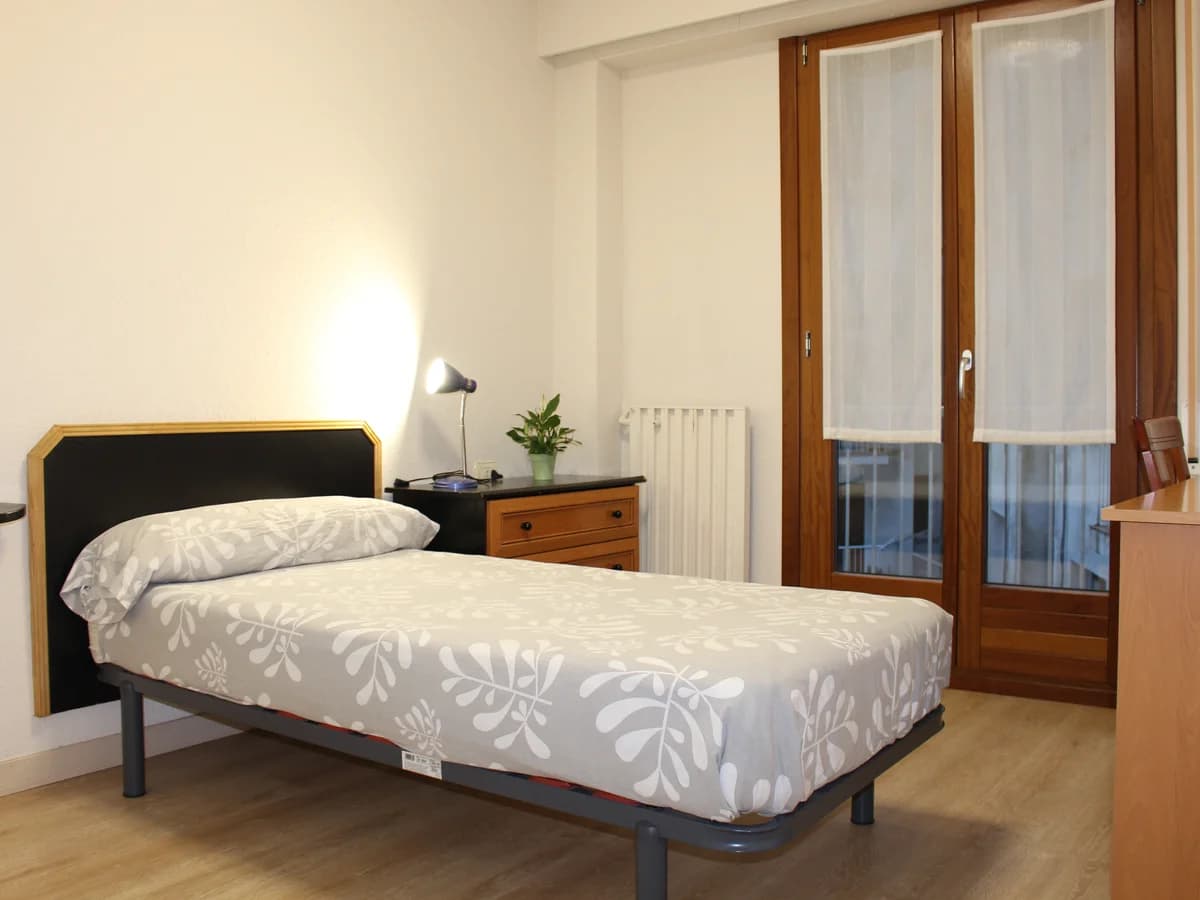 Lacunza International House surf camp