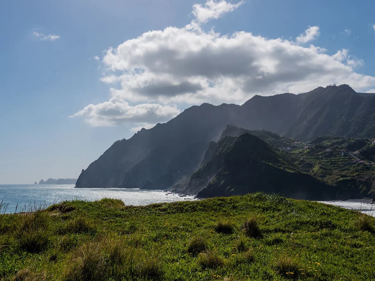 Madeira New Wave surf camp