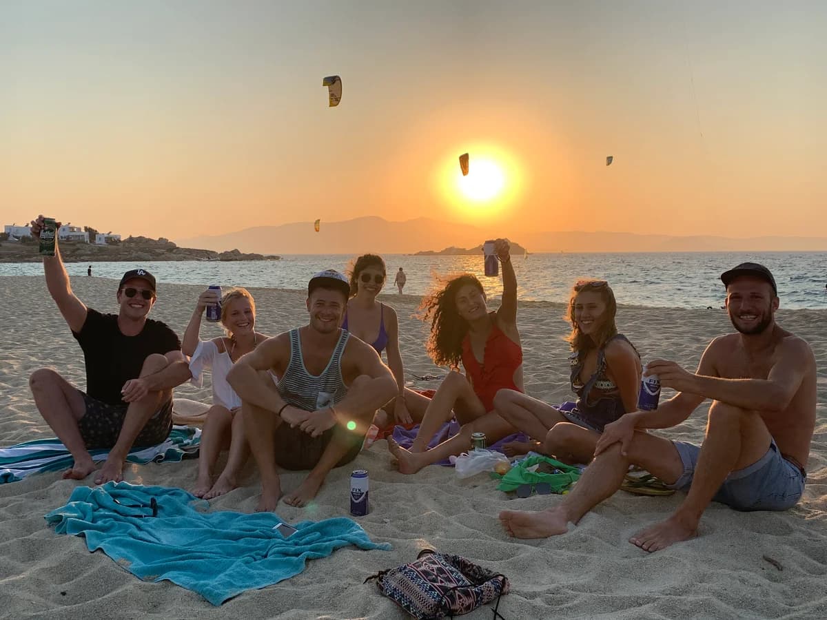 Studios Vrettos surf camp