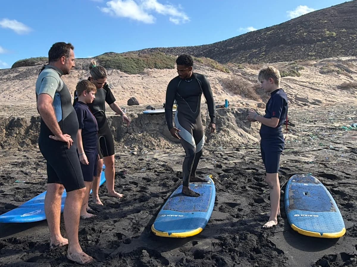 waveriderzs surf camp