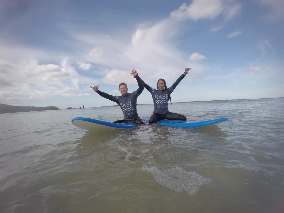 Base Surf Lodge surf camp