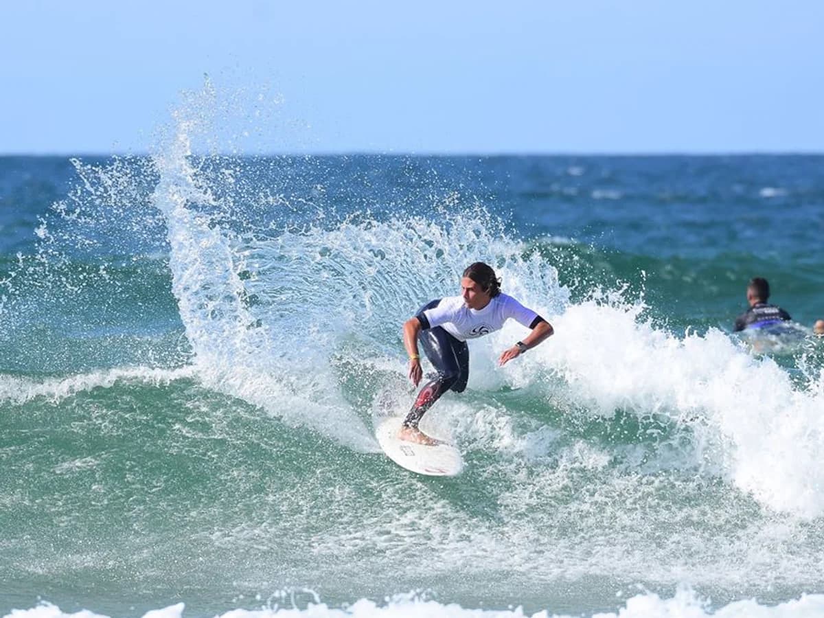 Escuela Cantabra De Surf Quicksilver Roxy surf camp