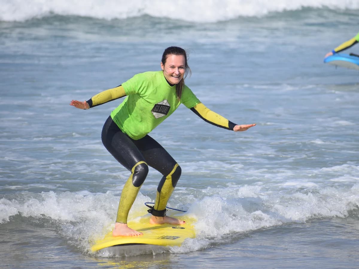G3 Store Surf Center Peniche surf camp