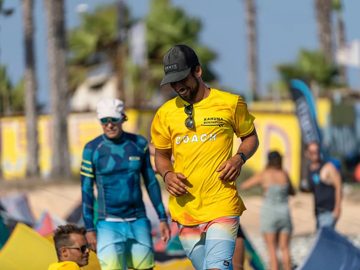 Kahuna Surfhouse surf camp