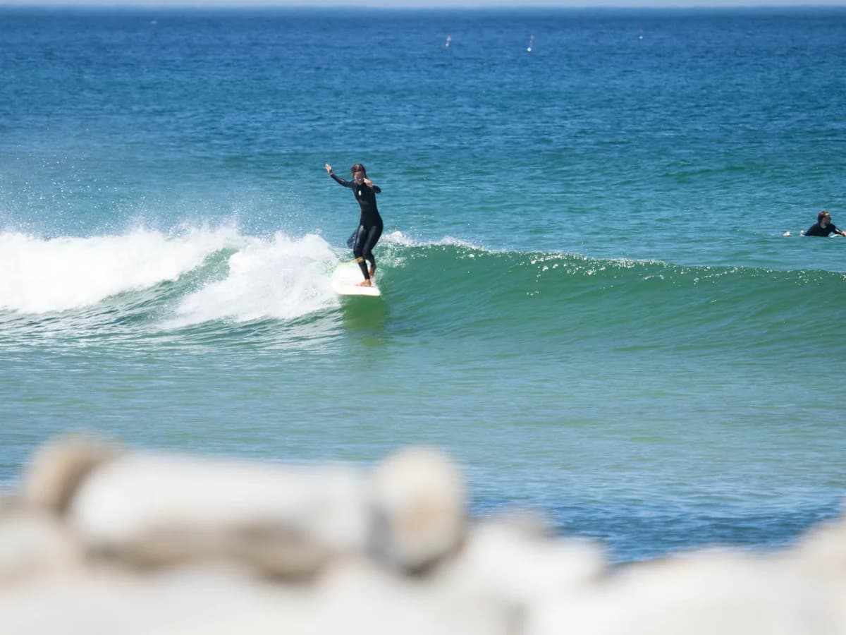 Truck Surf Hotel surf camp